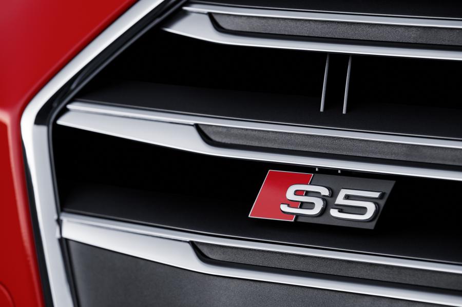 Логотип Audi S5 Coupe 2016 года  (WW) (фото 38 из 75)